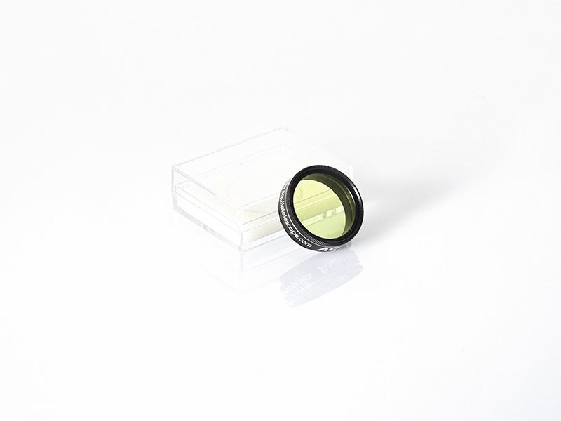 1.25" Color Filter Light Yellow No.8